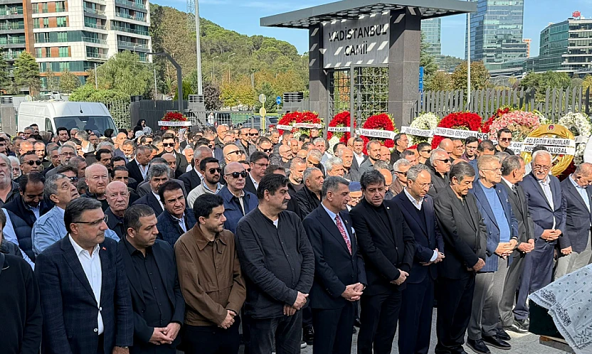 İbrahim Taşel'in Annesi Akide Taşel toprağa verildi