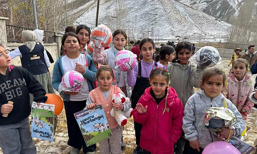 Kadına Yönelik Şiddetle Mücadele Derneği, Van'da ve Ağrıda