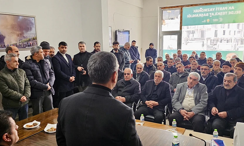 Milletvekili Keleş Yazıkonak'ta vatandaşlarla bir araya geldi