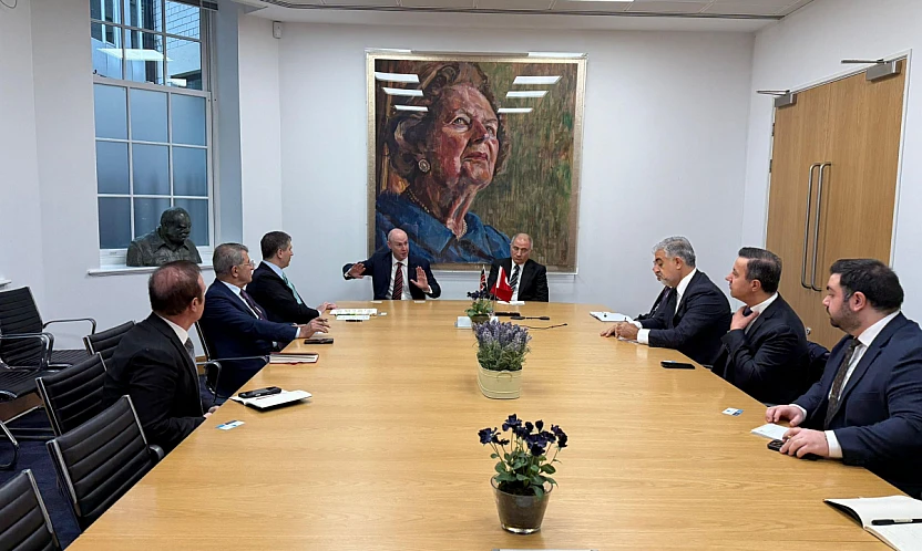 MKYK Üyesi Serdar'dan Londra'da kritik temaslar