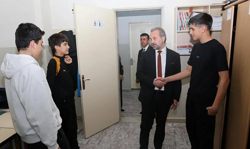 Müdür Şahin, öğrencilerle yemekte buluştu