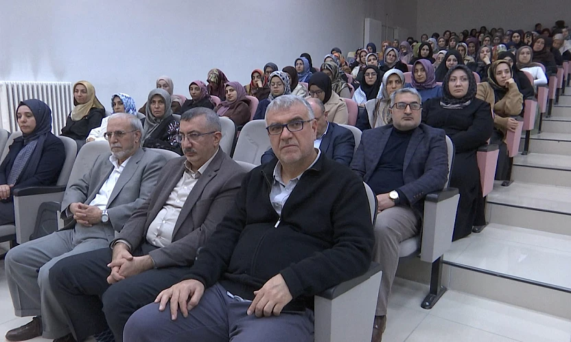 'Namaz İman İlişkisi' konulu konferans düzenlendi