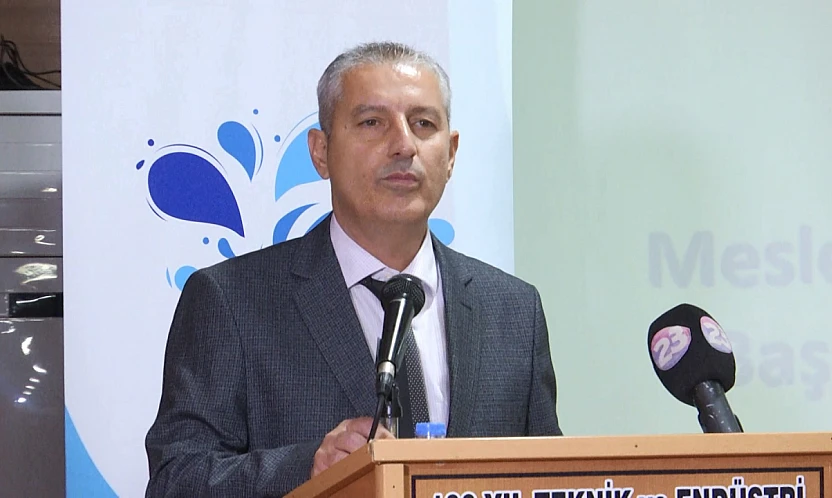 Öğrenciler MESS Eğitim Vakfı tarafından ödüllendirildi