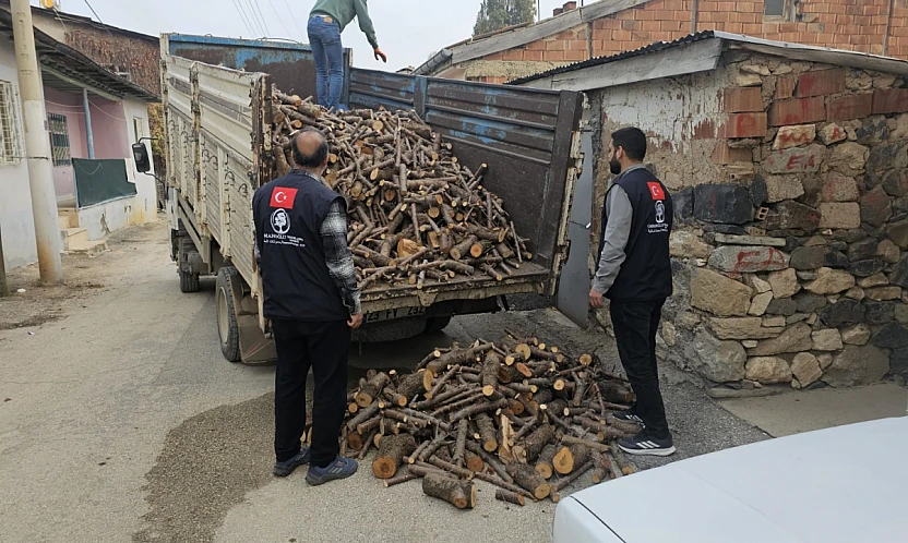 Osmanoğlu Yardımlaşma Derneği'nden ihtiyaç sahibi ailelere destek
