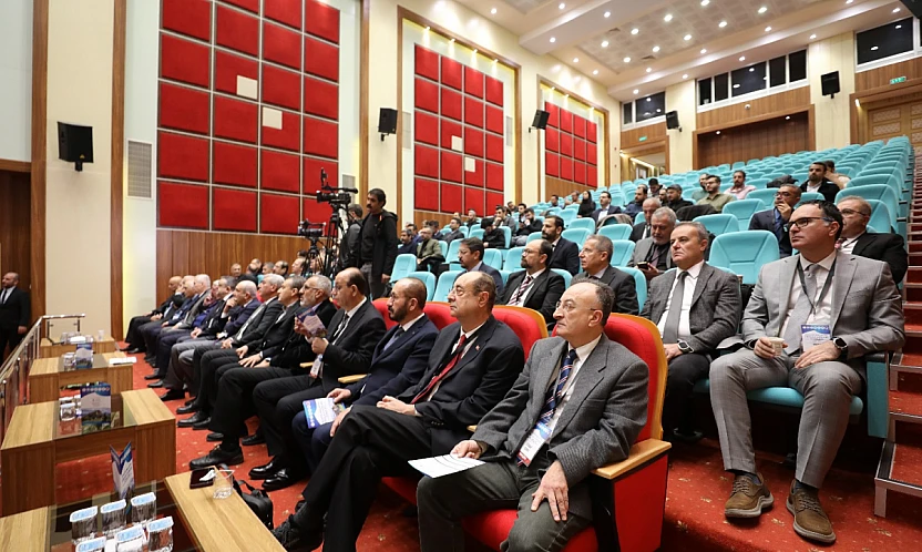 Prof. Dr. Orhan'dan 'Elazığ-Malatya Üroloji Günleri' değerlendirmesi