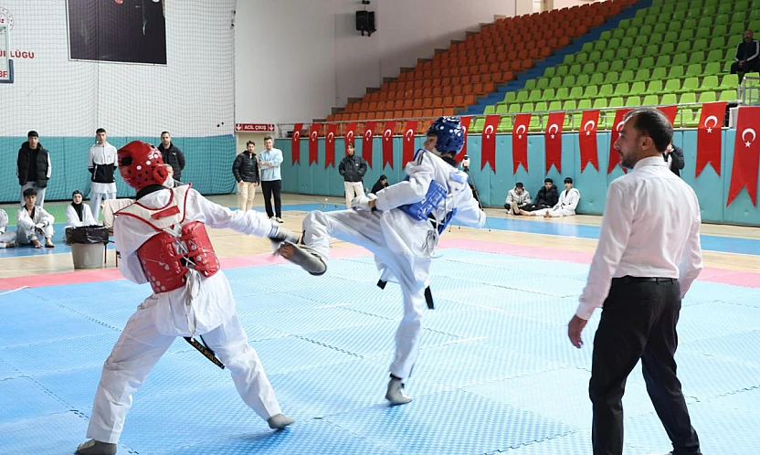 Taekwondo il birinciliğinde kıyasıya rekabet