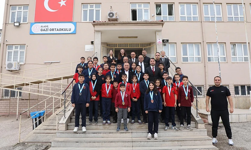 Vali Hatipoğlu'ndan tebrik ziyareti