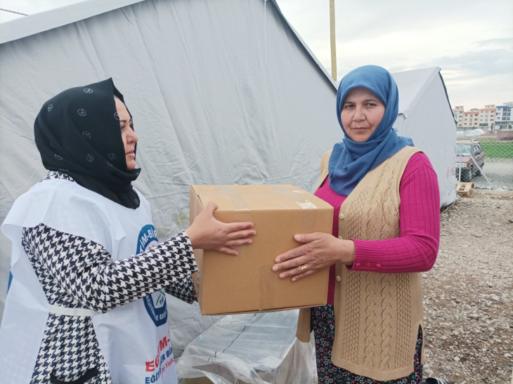 Elazığ'dan Kahramanmaraş'a kadınlar gününde kadın dayanışması