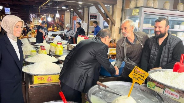 Prof. Dr. Çoban, Kapalı Çarşı esnafını ziyaret etti